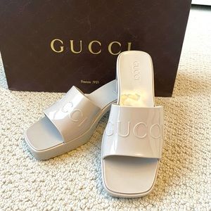 Gucci rubber slides sz 9